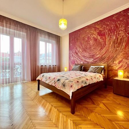 Exclusive Colourful Flat In The City บูดาเปสต์ ภายนอก รูปภาพ